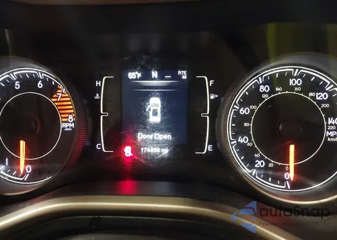 2016 Jeep Cherokee 75Th Anniversary from USA, damaged, VIN 1C4PJMCS9GW310140